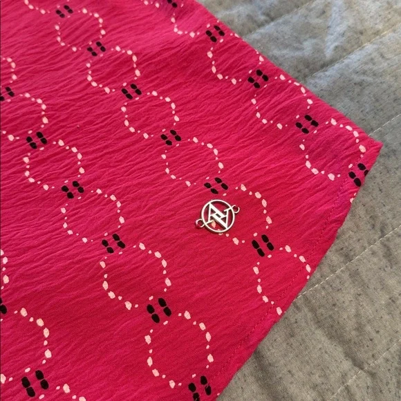 Adrienne Vittadini Bright Fuchsia Blouse; women’s size medium - Picture 6 of 12